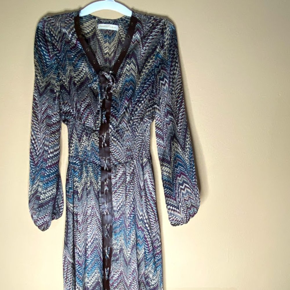 Long sleeve boutique dress, size small. Dubai made